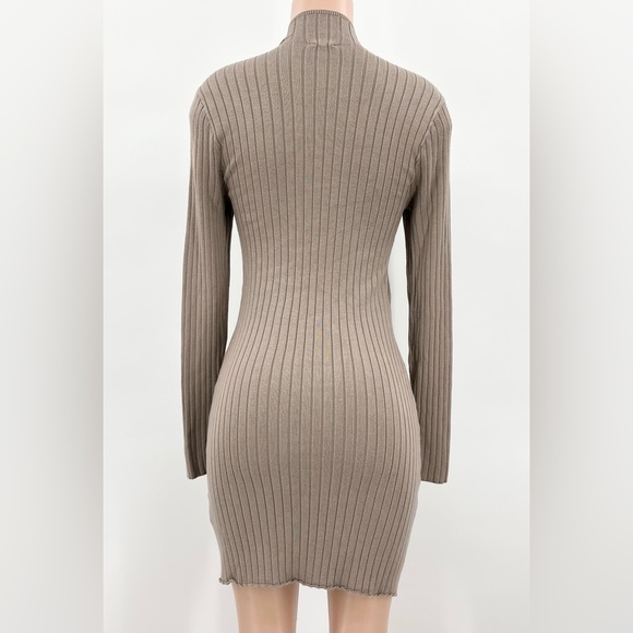 Abercrombie & Fitch Ribbed Knit Fitted Sweater Dress - Picture 2 of 8